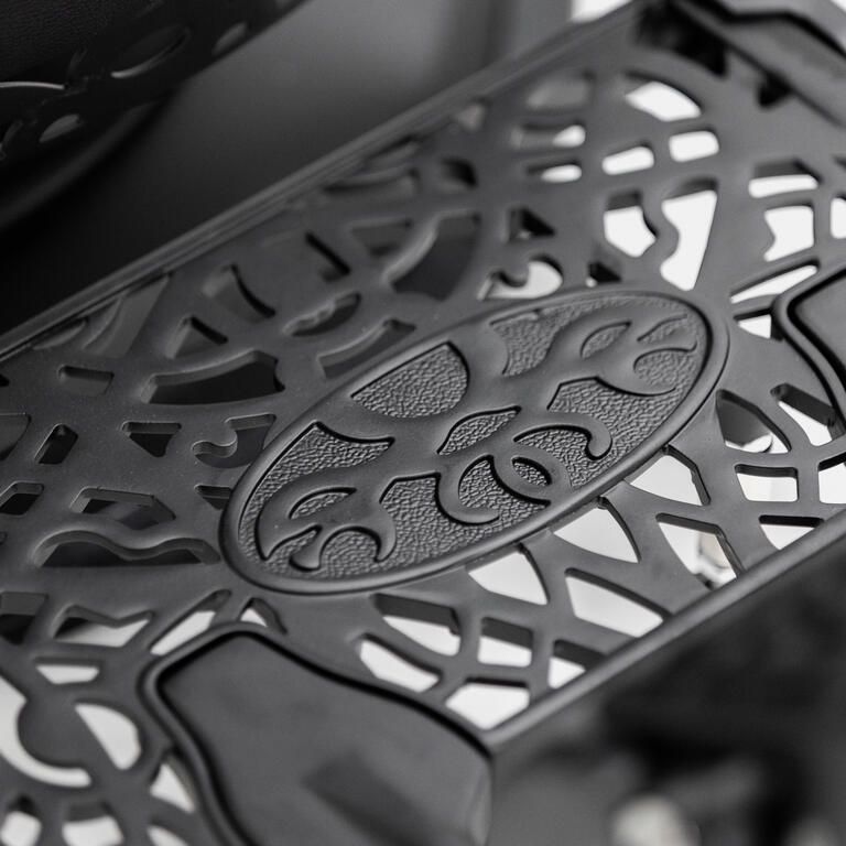 ANTIQUE fekete-fekete barber/férfiszék